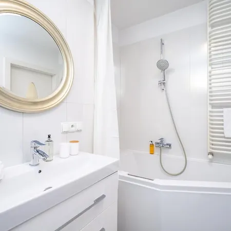 Apartment Rentplanet - Twardowskiego Krakow